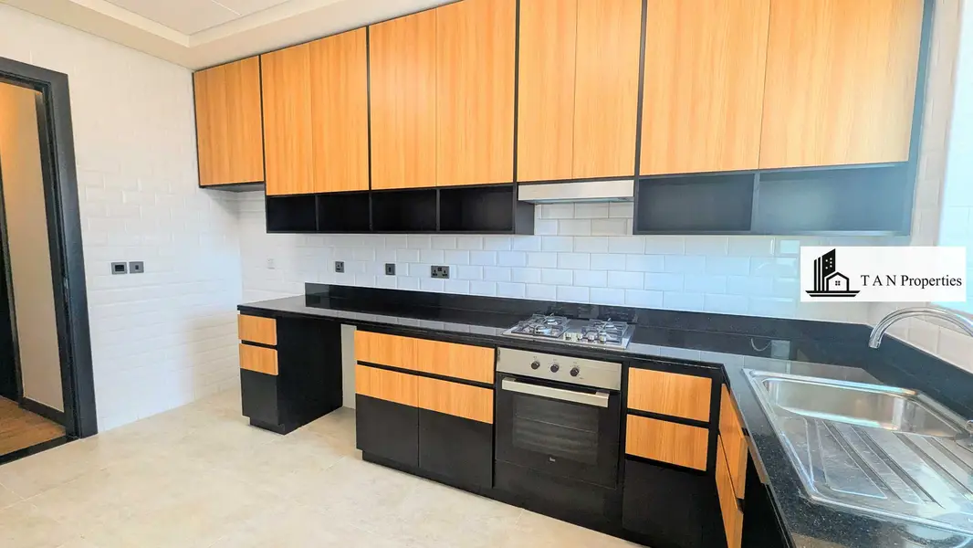 LUXURIOUS 2 BHK |•| 15 DAYS FREE |•| NEAR METRO