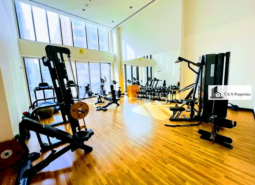 LUXURIOUS 2 BHK |•| 15 DAYS FREE |•| NEAR METRO