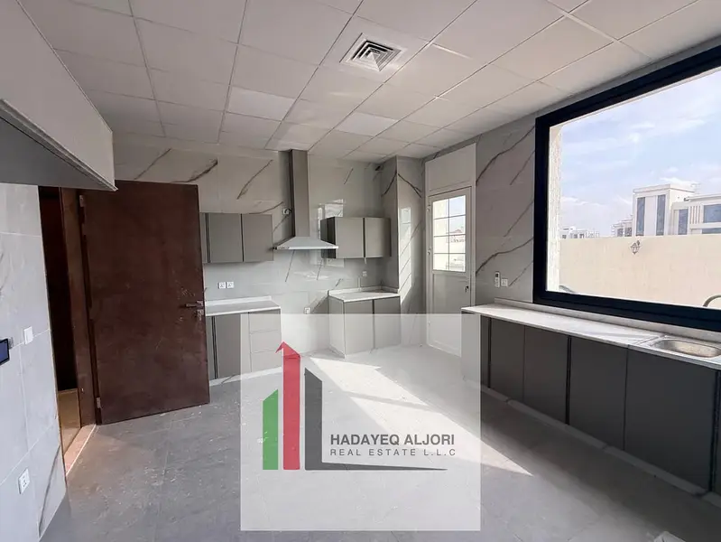 HUGE MODERN & BRAND-NEW VILLA FOR RENT IN MADINAT HIND 3 WITH ELVOTER