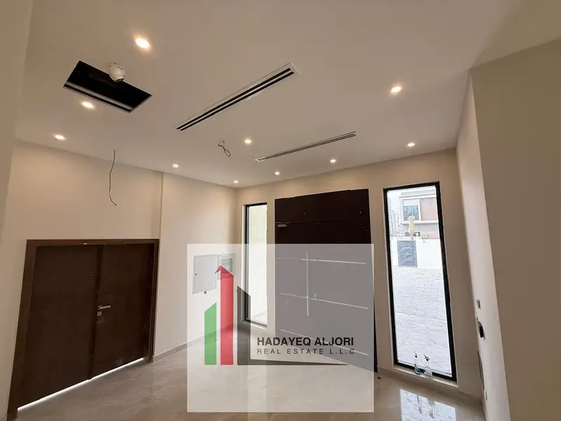 HUGE MODERN & BRAND-NEW VILLA FOR RENT IN MADINAT HIND 3 WITH ELVOTER