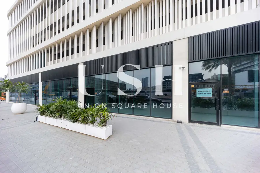 RETAIL SPACE ON MAIN ROAD| GOOD FOOTFALL| HIGH ROI