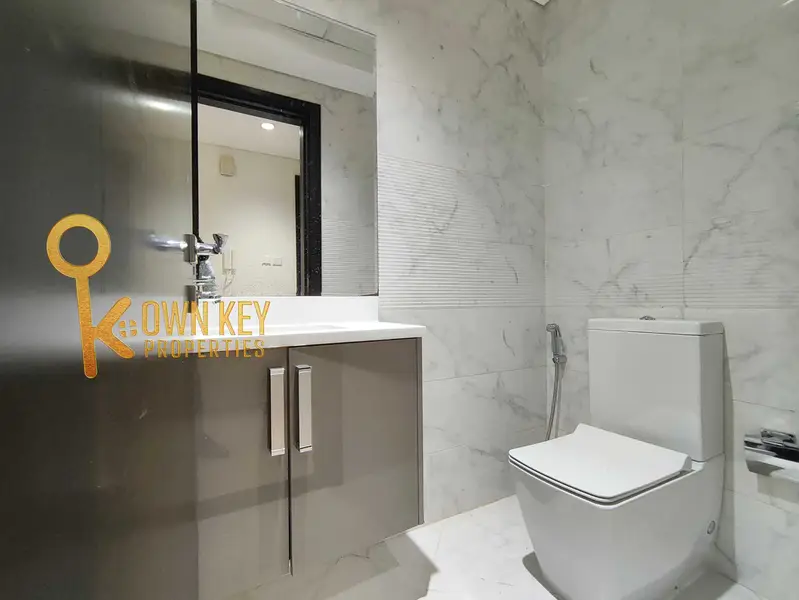 MASSIVE APARTMENT | 4 CHEQUES | NEAR PARK & MOSQUE