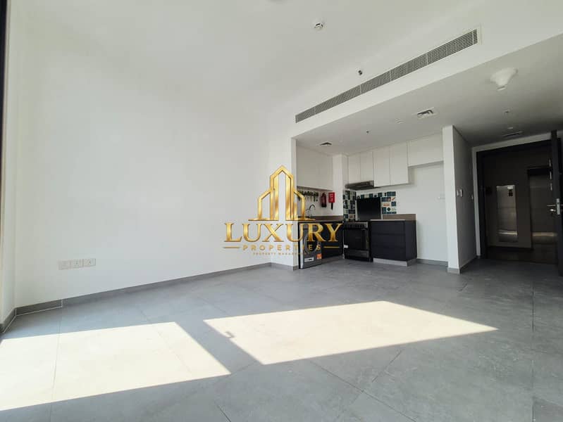 3 1BHK for Rent in East Village, Aljada | 700 Sqft | AED 45,000 Yearly in 4 Payments