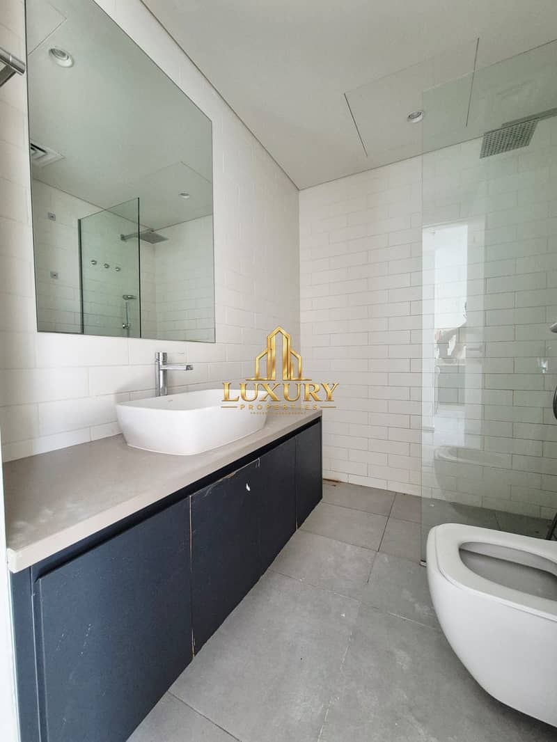 7 1BHK for Rent in East Village, Aljada | 700 Sqft | AED 45,000 Yearly in 4 Payments