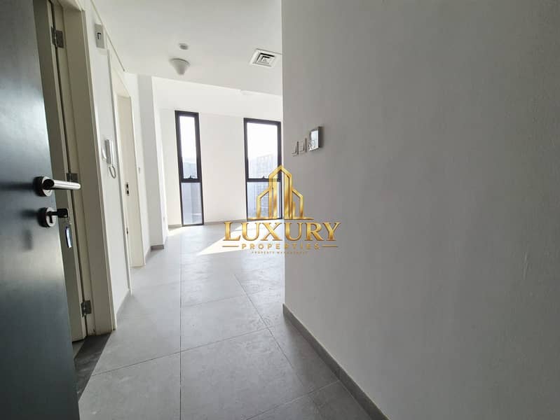 10 1BHK for Rent in East Village, Aljada | 700 Sqft | AED 45,000 Yearly in 4 Payments