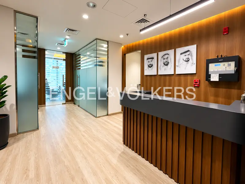 Stunning Canal Views | Modern Fit Out | Exclusive