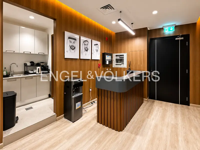 Stunning Canal Views | Modern Fit Out | Exclusive