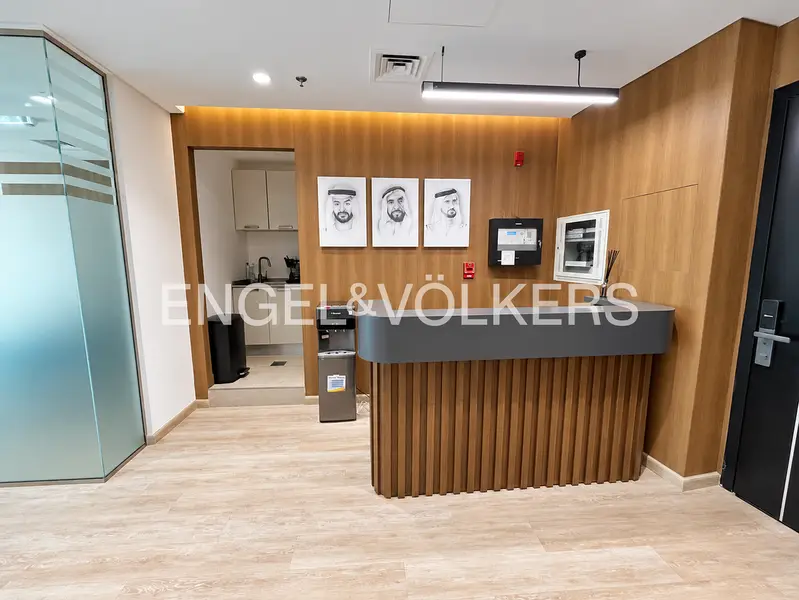 Stunning Canal Views | Modern Fit Out | Exclusive