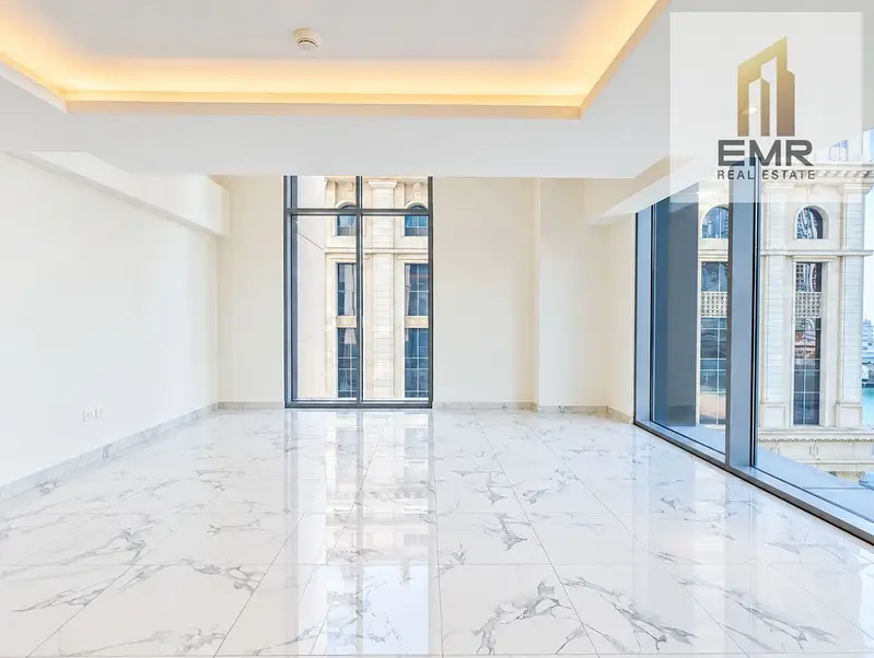 Luxurious Duplex Office | Fitted | 2 Parkings | Vacant