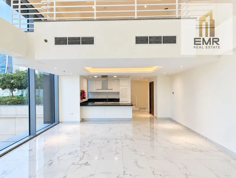 Luxurious Duplex Office | Fitted | 2 Parkings | Vacant