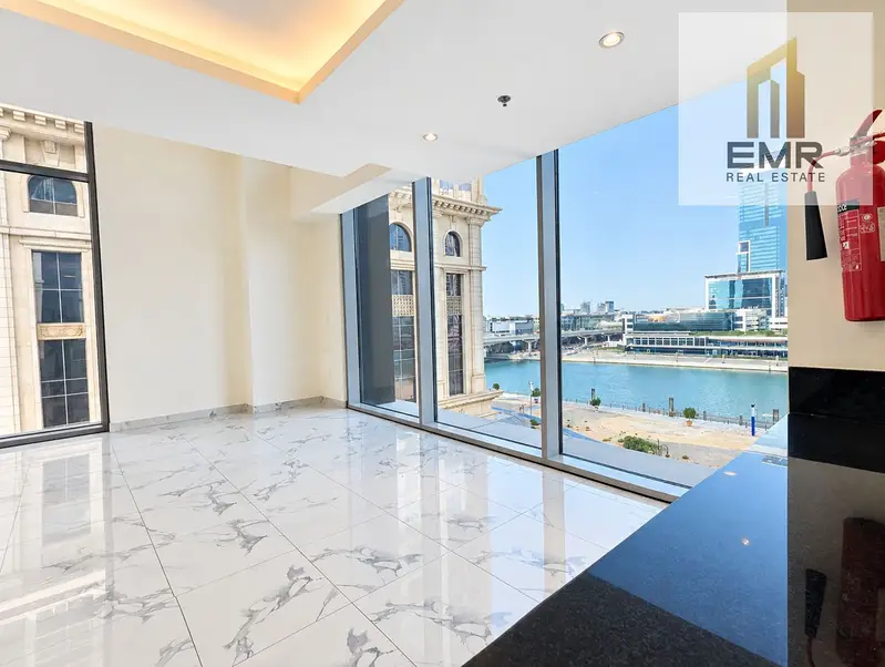 Luxurious Duplex Office | Fitted | 2 Parkings | Vacant