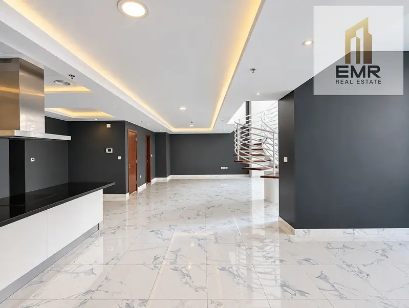 Vacant | Fitted Office | Luxury Location | 2 Parkings