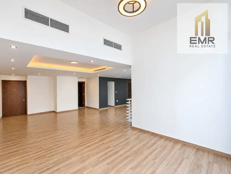 Vacant | Fitted Office | Luxury Location | 2 Parkings