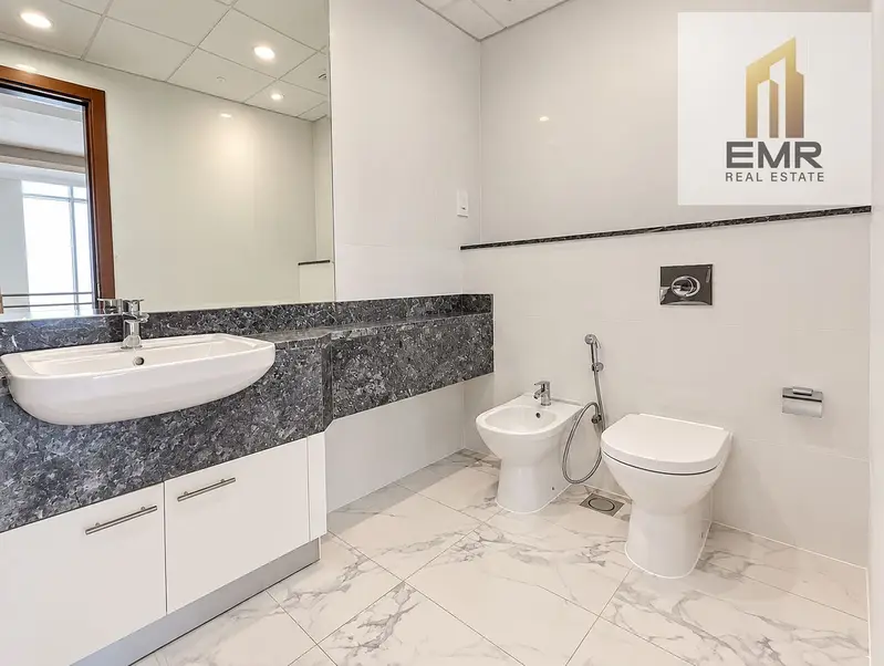 Vacant | Fitted Office | Luxury Location | 2 Parkings