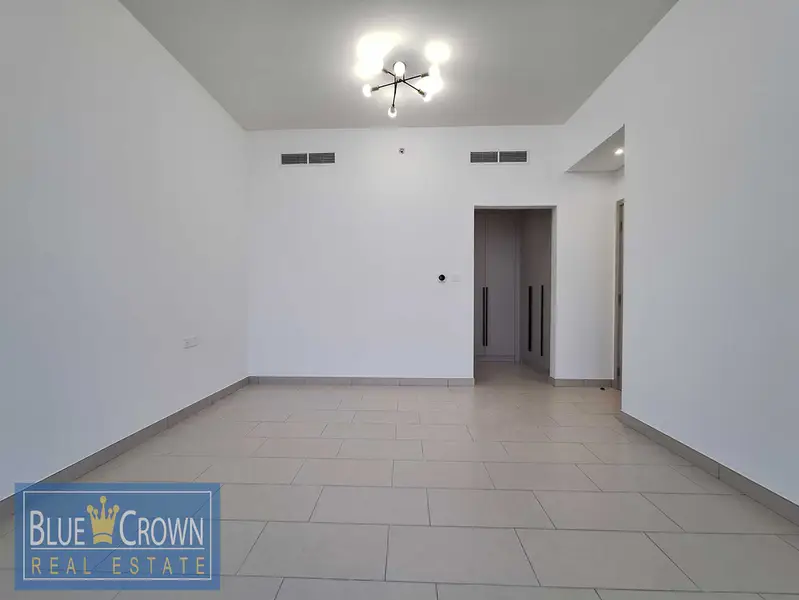 Luxury Apartment/Chiller Free/ One Month free/Close metro