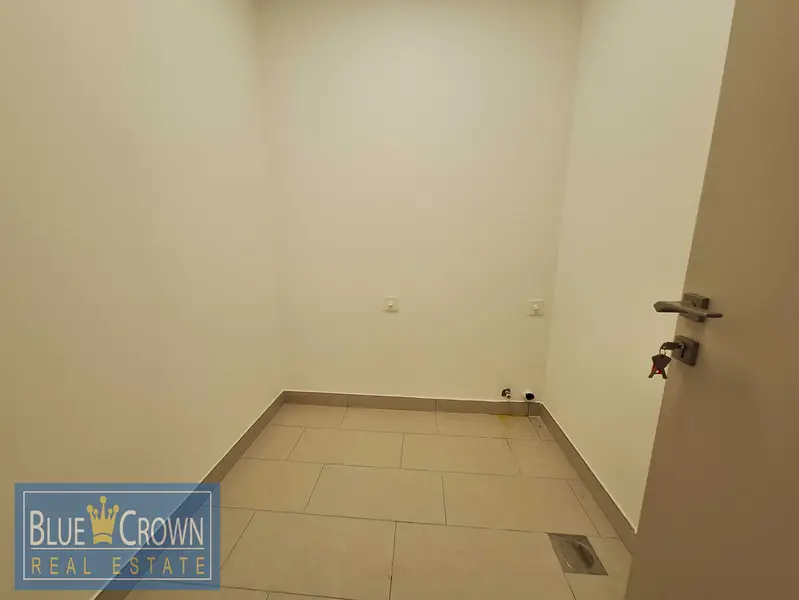 Luxury Apartment/Chiller Free/ One Month free/Close metro