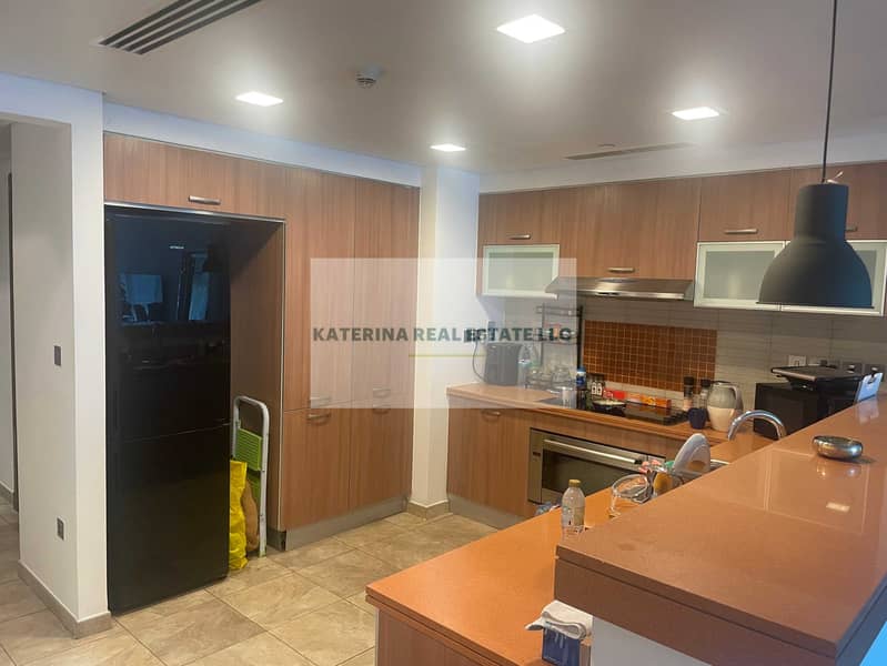 BEST PRICED / HUGE 1975 sqf/ balcony is a separate room now / RENTED