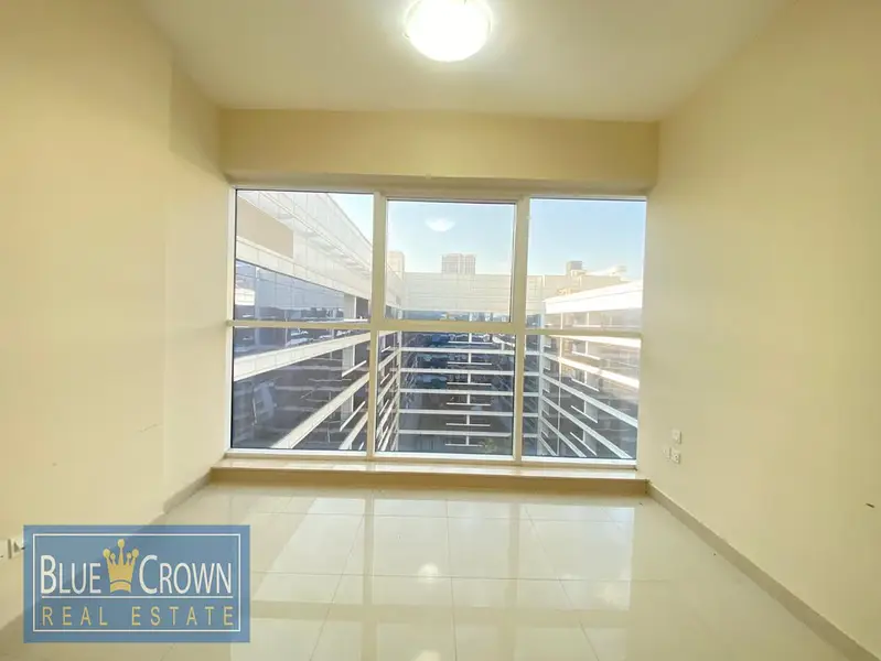 Luxurious 2BR Spacious Size With All Facility