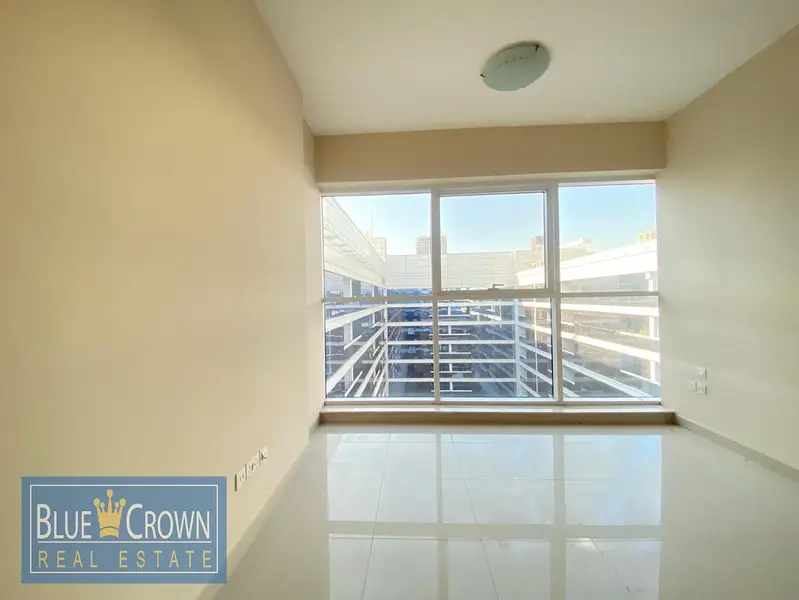 Luxurious 2BR Spacious Size With All Facility