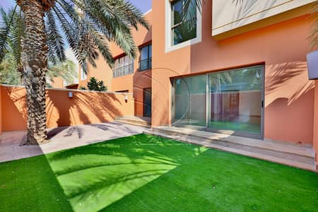 4 Schlafzimmer Villa zum Verkauf in Rabdan, Abu Dhabi - 021A8547. jpg 4 Schlafzimmer Villa zum Verkauf in Rabdan, Abu Dhabi - 021A8547. jpg