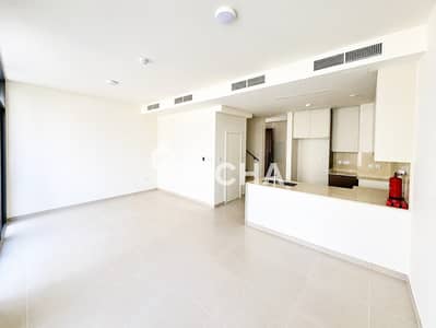 3 habitaciones Villa para en Alquiler en Dubai South, Dubai - Villa en Dubai South，Emaar South，Expo Golf Villas，Expo Golf Villas 6 (Greenviews 3), 3 dormitorios, 120000 AED - 16847715