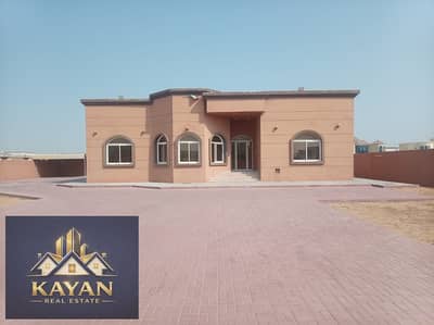 4 Bedroom Villa for Rent in Al Ramlah, Umm Al Quwain - WhatsApp Image 2026-10-10 at 2.40. 04 PM. jpeg 4 Bedroom Villa for Rent in Al Ramlah, Umm Al Quwain - WhatsApp Image 2026-10-10 at 2.40. 04 PM. jpeg