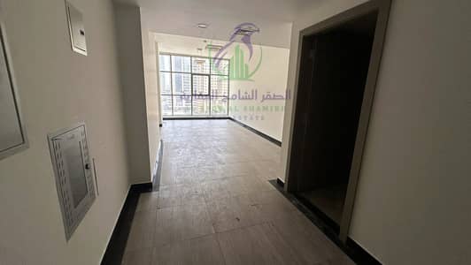 3 habitaciones Apartamento para en Alquiler en Al Mamzar, Sharjah - apartment-for-rent-3-bedroom-almmzr-alsharqh-living-room-10. jpg 3 habitaciones Apartamento para en Alquiler en Al Mamzar, Sharjah - apartment-for-rent-3-bedroom-almmzr-alsharqh-living-room-10. jpg