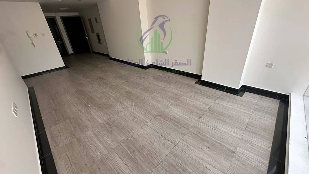 7 apartment-for-rent-3-bedroom-almmzr-alsharqh-living-room-11. jpg