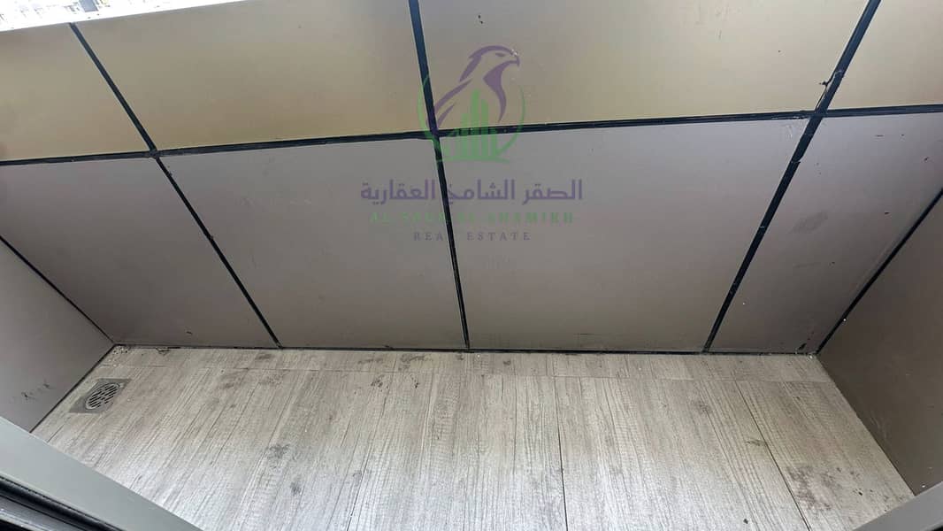 12 apartment-for-rent-3-bedroom-almmzr-alsharqh-balcony-07. jpg