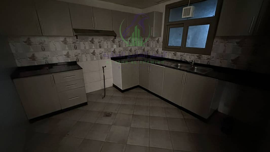 16 apartment-for-rent-3-bedroom-almmzr-alsharqh-kitchen-09. jpg