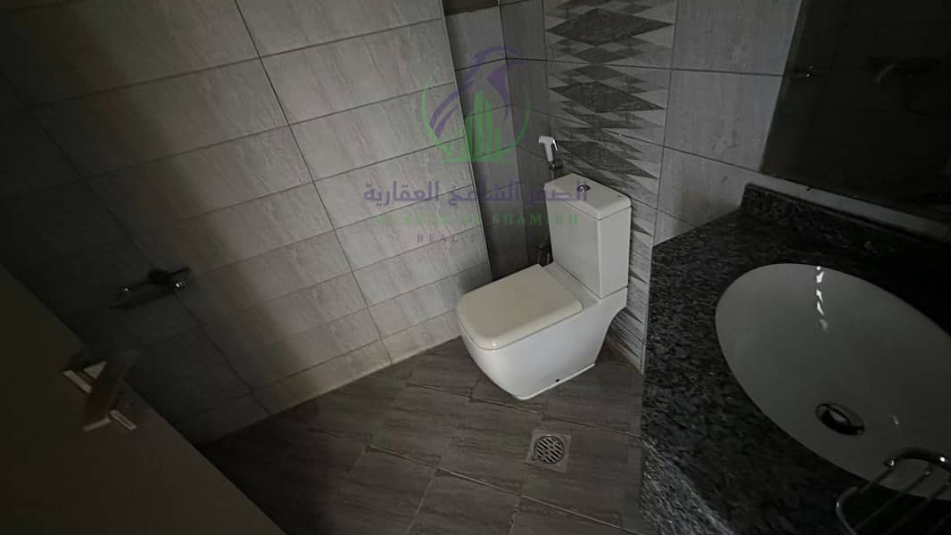 19 apartment-for-rent-3-bedroom-almmzr-alsharqh-bathroom-16. jpg
