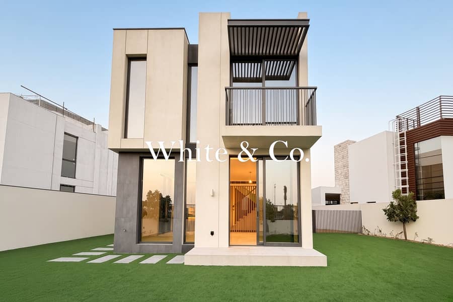 Not Near Buildings | Single Row | Big Plot Not Near Buildings | Single Row | Big Plot