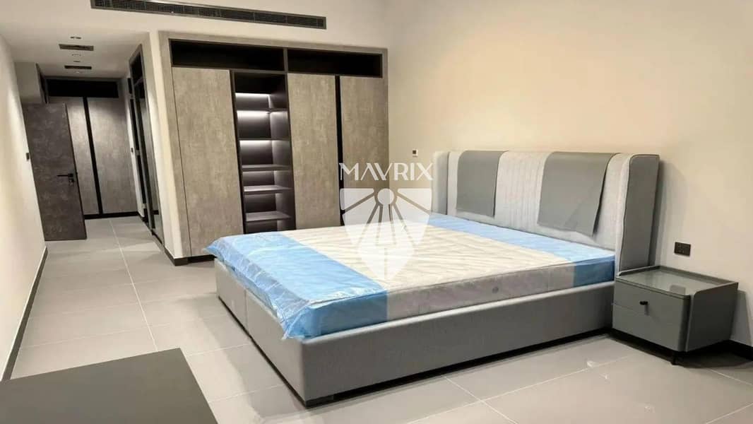 5 Image 5
