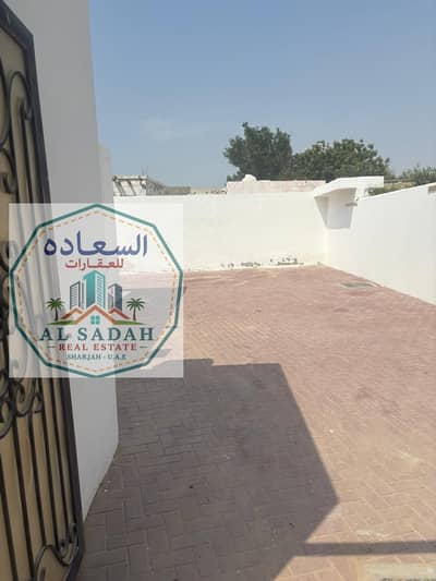 4 habitaciones Villa para en Venta en Al Qadisiya, Sharjah - 1001553453. jpg 4 habitaciones Villa para en Venta en Al Qadisiya, Sharjah - 1001553453. jpg