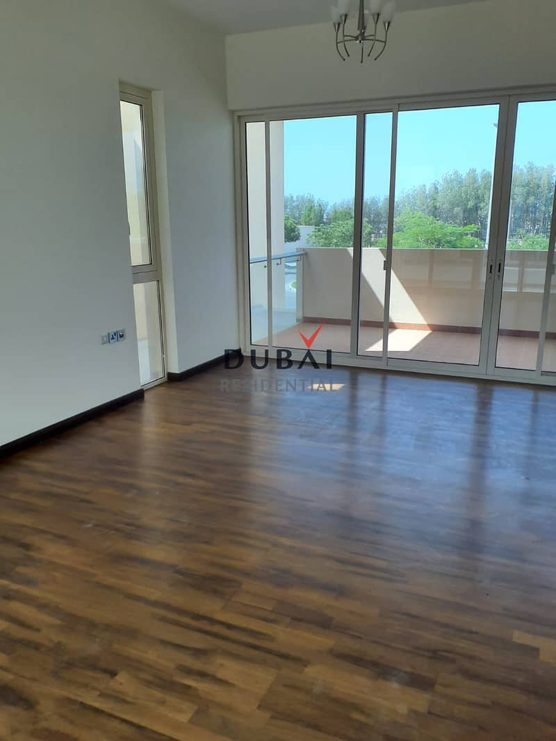 3 Bedroom 2 (1). jpg