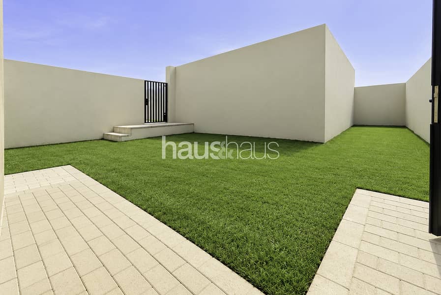 Villa in Dubai South,Emaar South,Expo Golf Villas,Expo Golf Villas 4 (Greenviews 1), 4 slaapkamers, 150000 AED - 16444125 Villa in Dubai South,Emaar South,Expo Golf Villas,Expo Golf Villas 4 (Greenviews 1), 4 slaapkamers, 150000 AED - 16444125