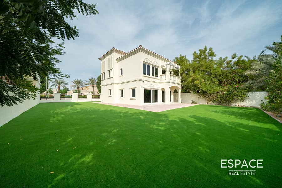 Villa à Jumeirah Village Triangle (JVT),JVT District 9, 3 chambres, 320000 AED - 16849365 Villa à Jumeirah Village Triangle (JVT),JVT District 9, 3 chambres, 320000 AED - 16849365