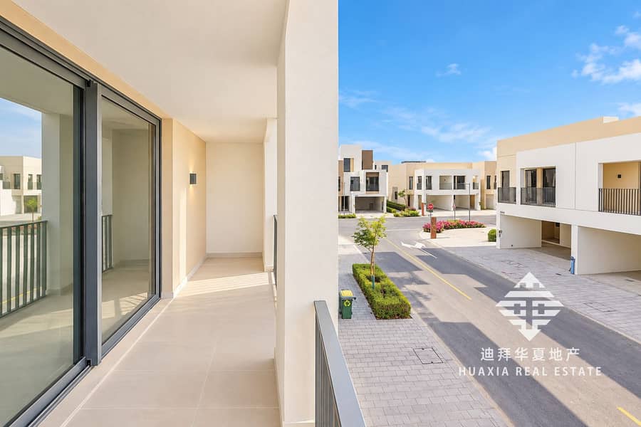 16 Sunlit Modern Townhouse Balcony. png