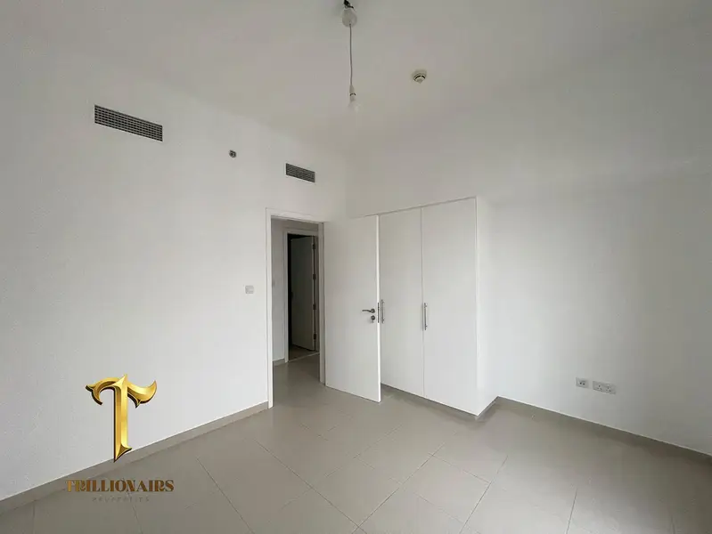 12 CHEQUES | SPACIOUS 2 BEDROOM | PRIME ZAHRA LOCATION | AED 90K