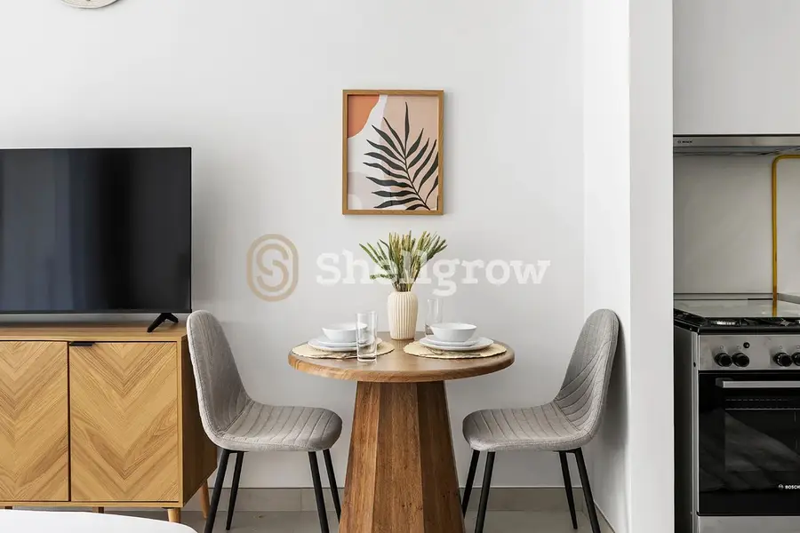 COZY MODERN STUDIO | CUBIX