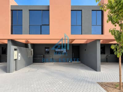 4 Camere Townhouse in affitto a Tilal City, Sharjah - 5A6D6DA6-5F79-4528-87EC-3EAB33FBA3A9. png