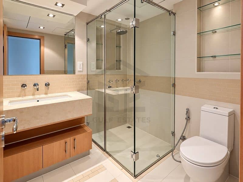 6 bathroom_edited_800x600. jpg