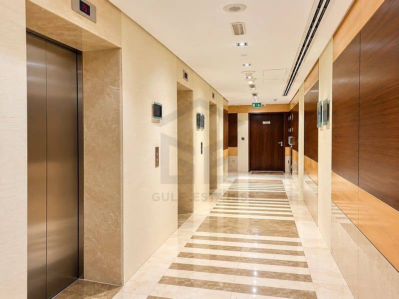 11 elevator_lobby_edited_800x600. jpg