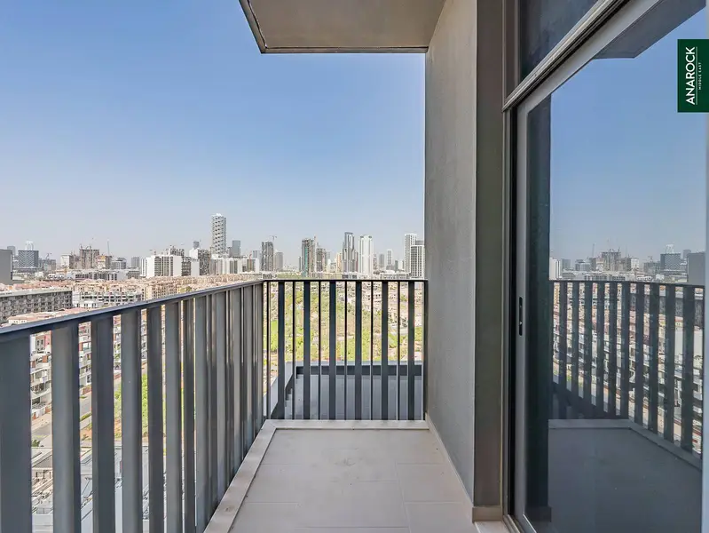 Park View | High Floor | Laundry and Storage Room