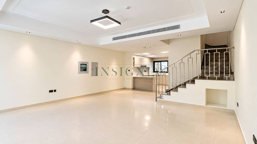 5 Bright Modern Open-Plan Interior. png