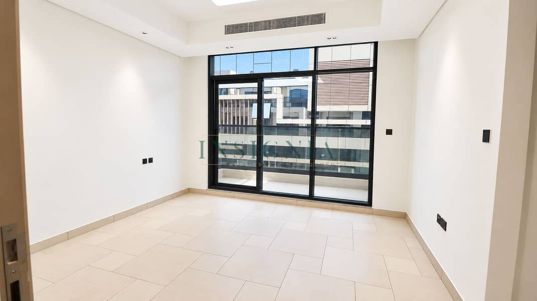 6 Bright Minimalist Apartment Interior. png