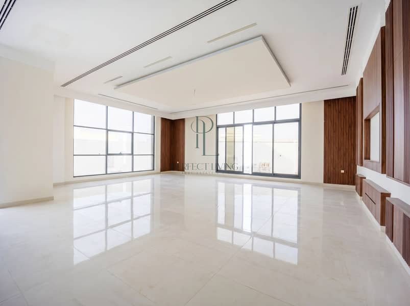 2 polished_interior_1. jpg