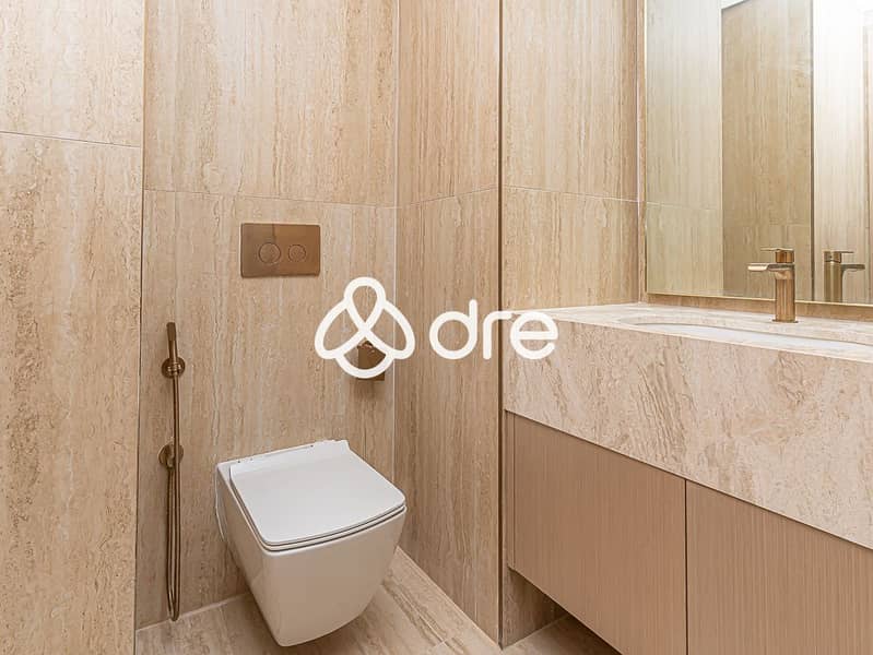 8 DRE09402. JPG