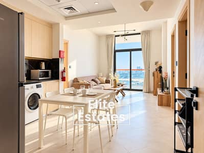 2 Bedroom Flat for Rent in Dubai Healthcare City Phase 2, Dubai - Sunlit Modern Open-Plan Apartment. png