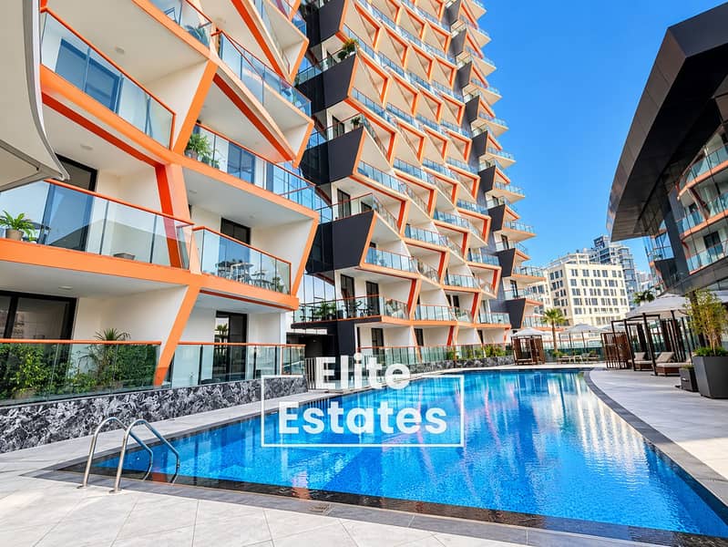 18 Modern Geometric Poolside Complex. png